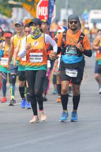 BIB: 40550, 41985
                            <button type="button" onclick="openModal(9919114)" class="btn btn-primary btn-sm float-right btn-popup" data-toggle="modal" data-target=".modal-high-quality">
                        <i class="fas fa-shopping-cart"></i> Add to Cart
                    </button>
                                            <button type="button" onclick="isThisMe(9919114, true)" class="btn btn-success btn-sm float-right btn-popup btn-isme hidden" data-toggle="tooltip" data-placement="bottom" title="นี่คือรูปของคุณใช่ไหม คลิกที่นี่เพื่อเอาเข้าอัลบั้ม">
                        <i class="fas fa-plus"></i> Add to album
                    </button>
                    <button type="button" onclick="isThisMe(9919114, false)" class="btn btn-warning btn-sm float-right btn-popup btn-isnotme hidden">
                        <i class="fas fa-ban"></i> Remove from album
                    </button>